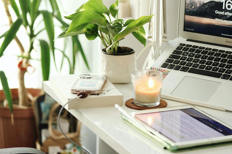 Tips for Creating a Cozy and Productive Home Office Space